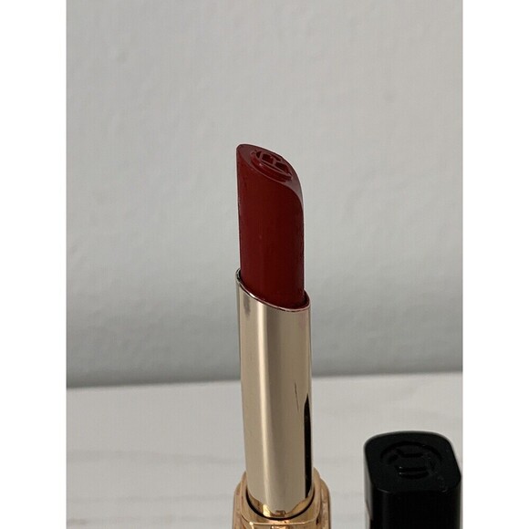 Loreal Color Riche Voluminous Matte Lipstick, #203 Le Rouge Avant-Garde *NEW* - Picture 6 of 10